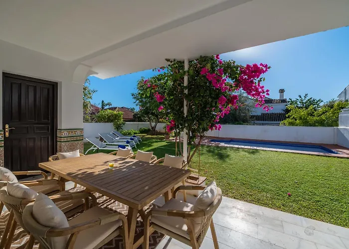 Olivo Family With Pool In Centre * Marbella