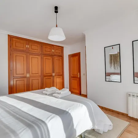 Olivo Family With Pool In Centre Marbella