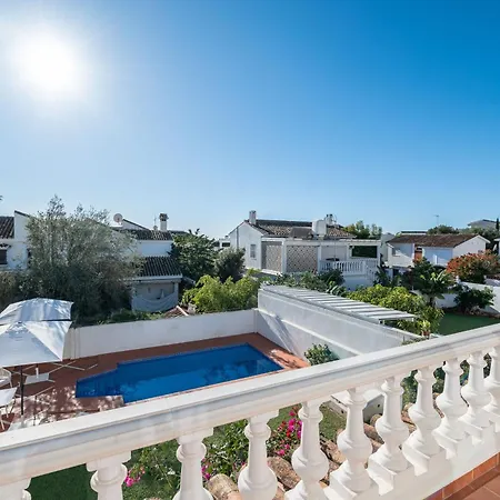 Olivo Family With Pool In Centre *