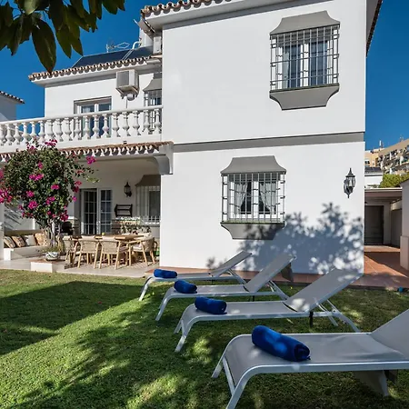 Olivo Family With Pool In Centre *