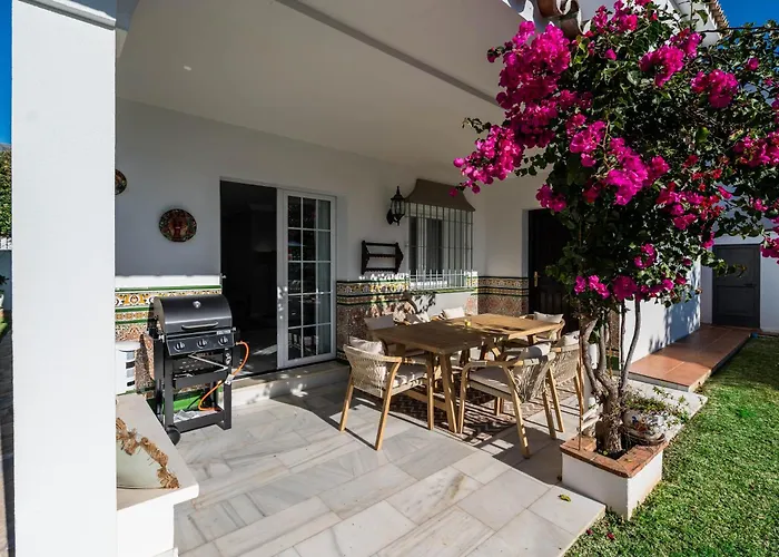 Villa Olivo Family With Pool In Centre Marbella