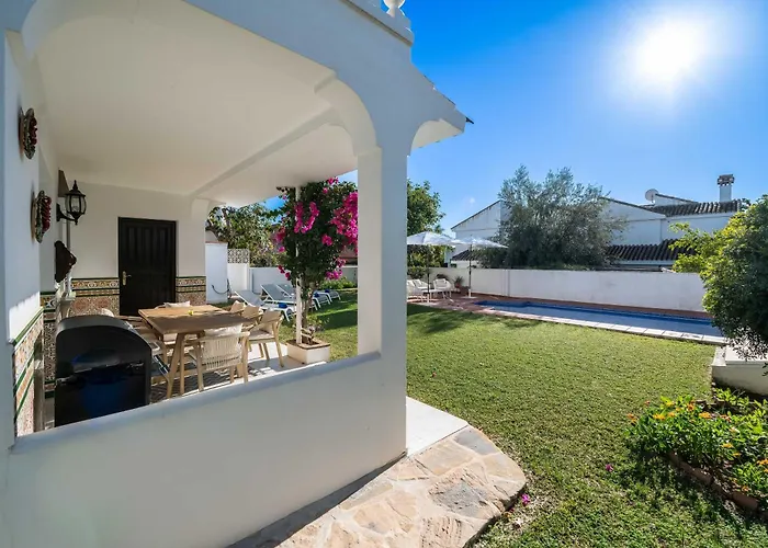 Olivo Family With Pool In Centre * Marbella