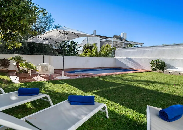 Olivo Family With Pool In Centre *