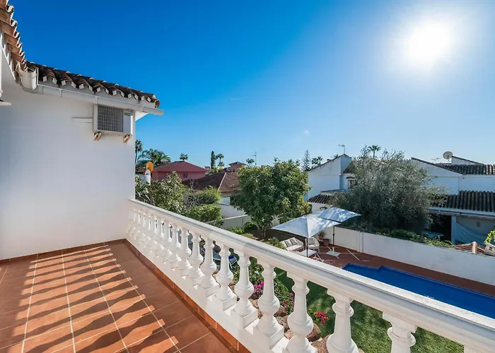 Olivo Family With Pool In Centre * Marbella