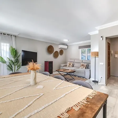 Olivo Family With Pool In Centre Villa